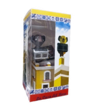 LA CASA DEL PERRO (FIGURA COLECCIONABLE + MINI LIBRO)