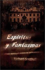 ESPIRITUS Y FANTASMAS